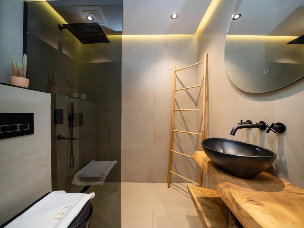 Upgraded Stylish Living With Private Steam Apartamento Dubái