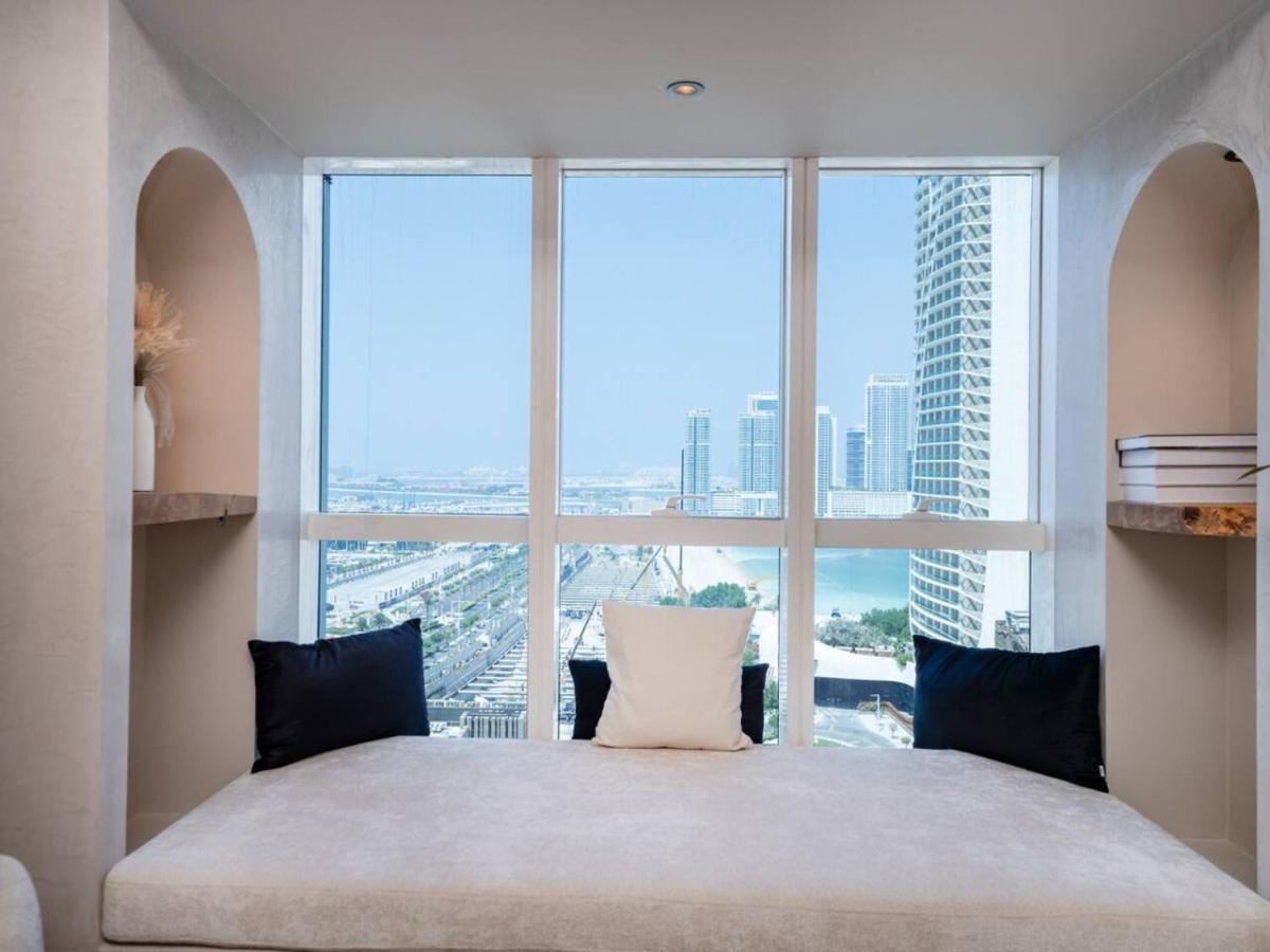Apartamento Upgraded Stylish Living With Private Steam Dubái