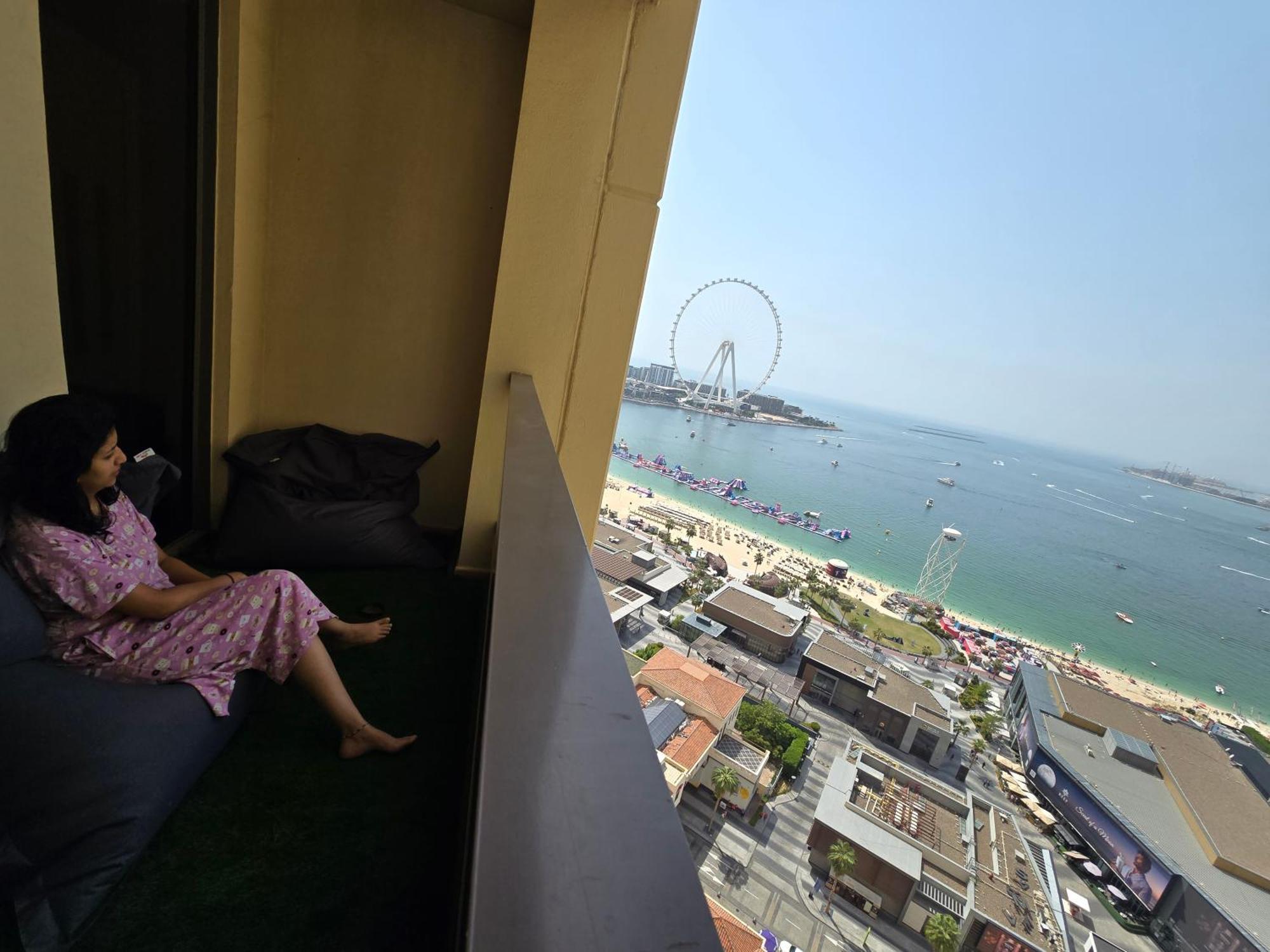 Vandrarhem 1 World Property, Jbr, Award Winning Hostel, Coliving, Near Metro