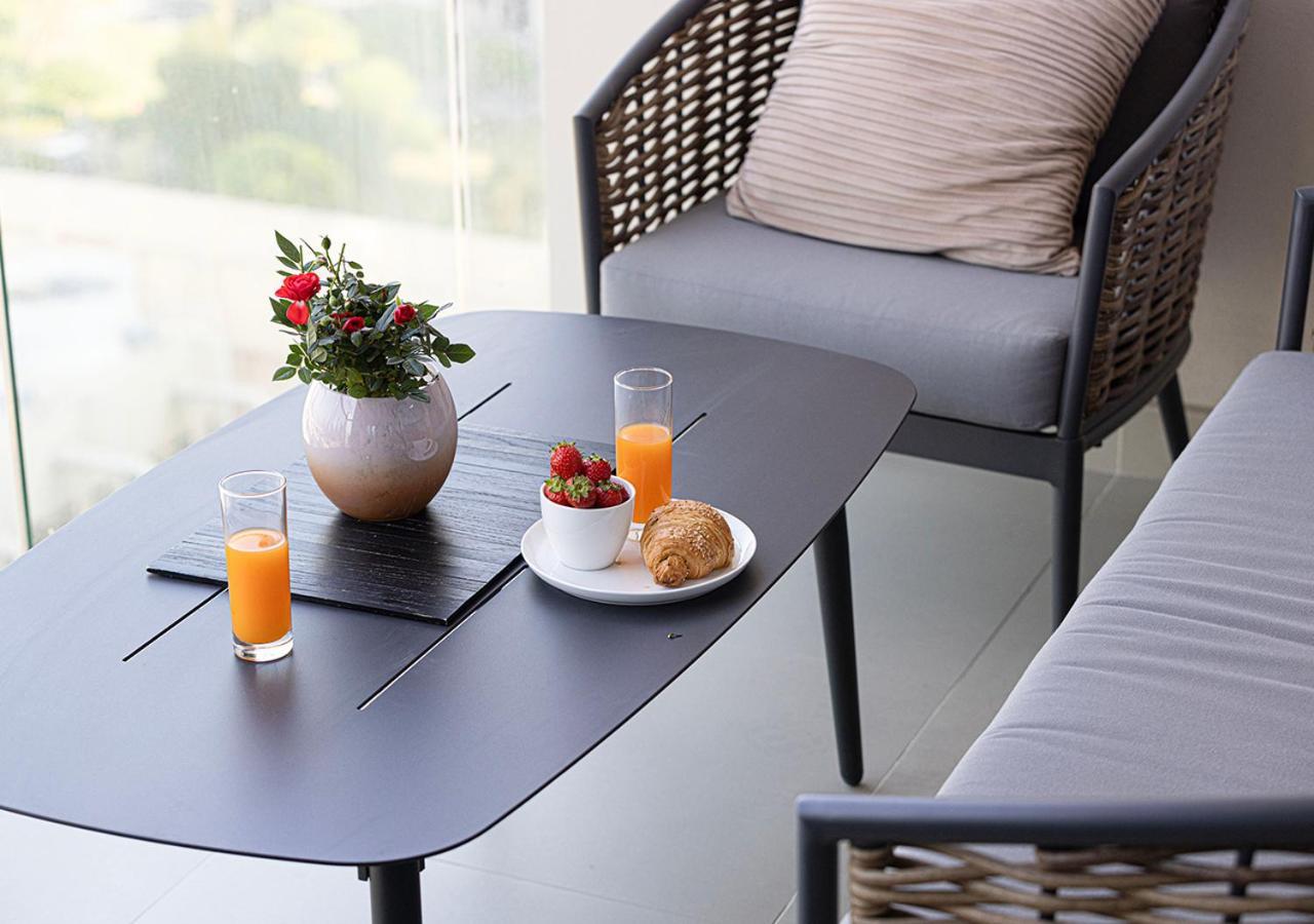 Magnificent 4 Bedroom Apartment, Bellevue Tower Dubái