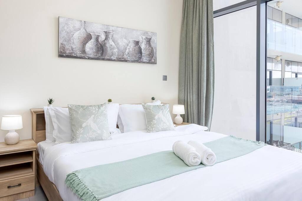 Apartamento Chic 1br Getaway- 4min Walk To Business Bay Metro & 10min To Burj Khalifa *