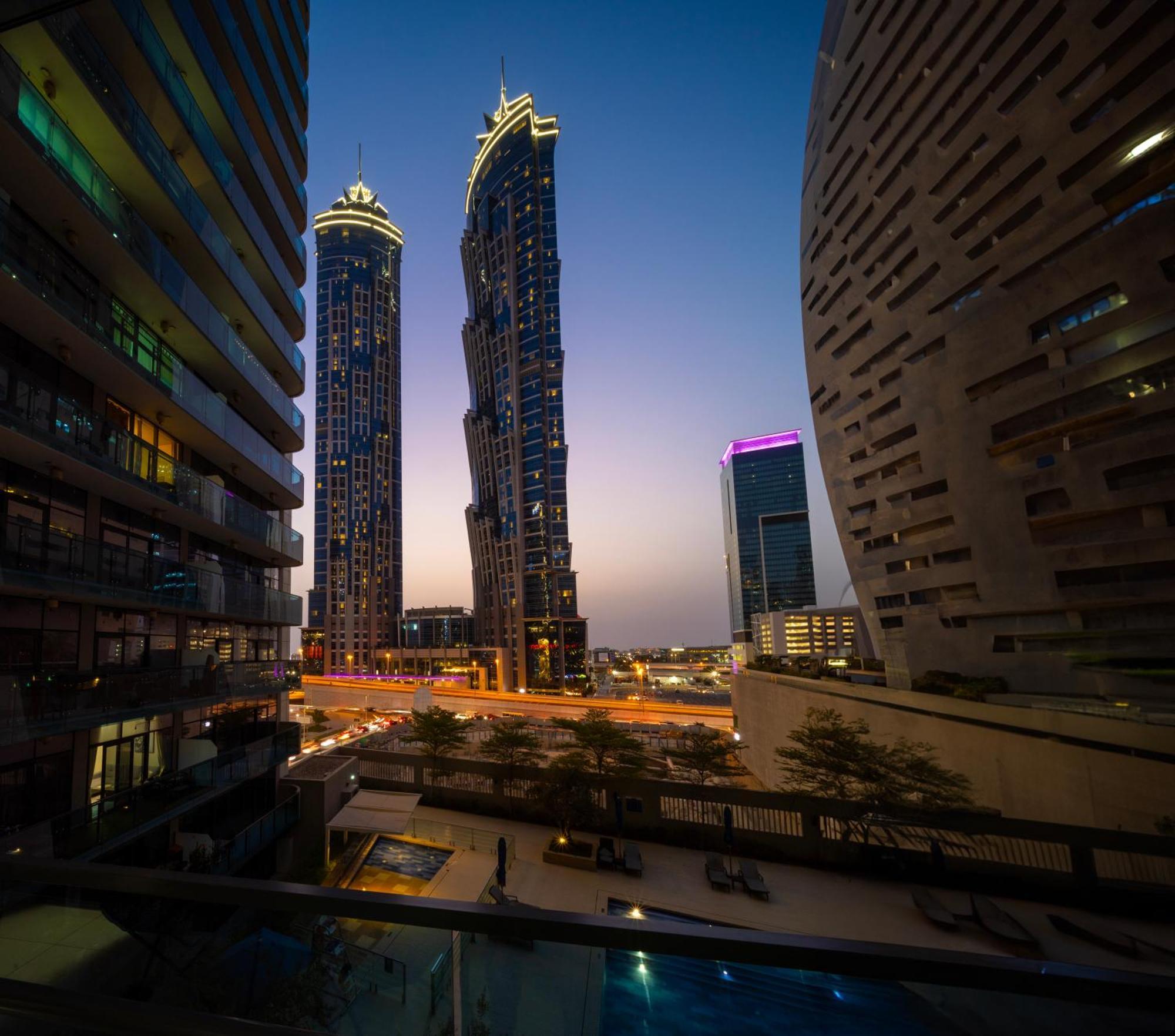 Chic 1br Getaway- 4min Walk To Business Bay Metro & 10min To Burj Khalifa Apartamento Dubái
