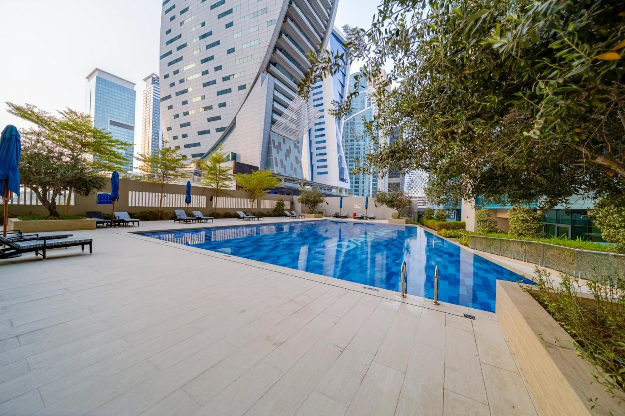 Chic 1br Getaway- 4min Walk To Business Bay Metro & 10min To Burj Khalifa Apartamento *