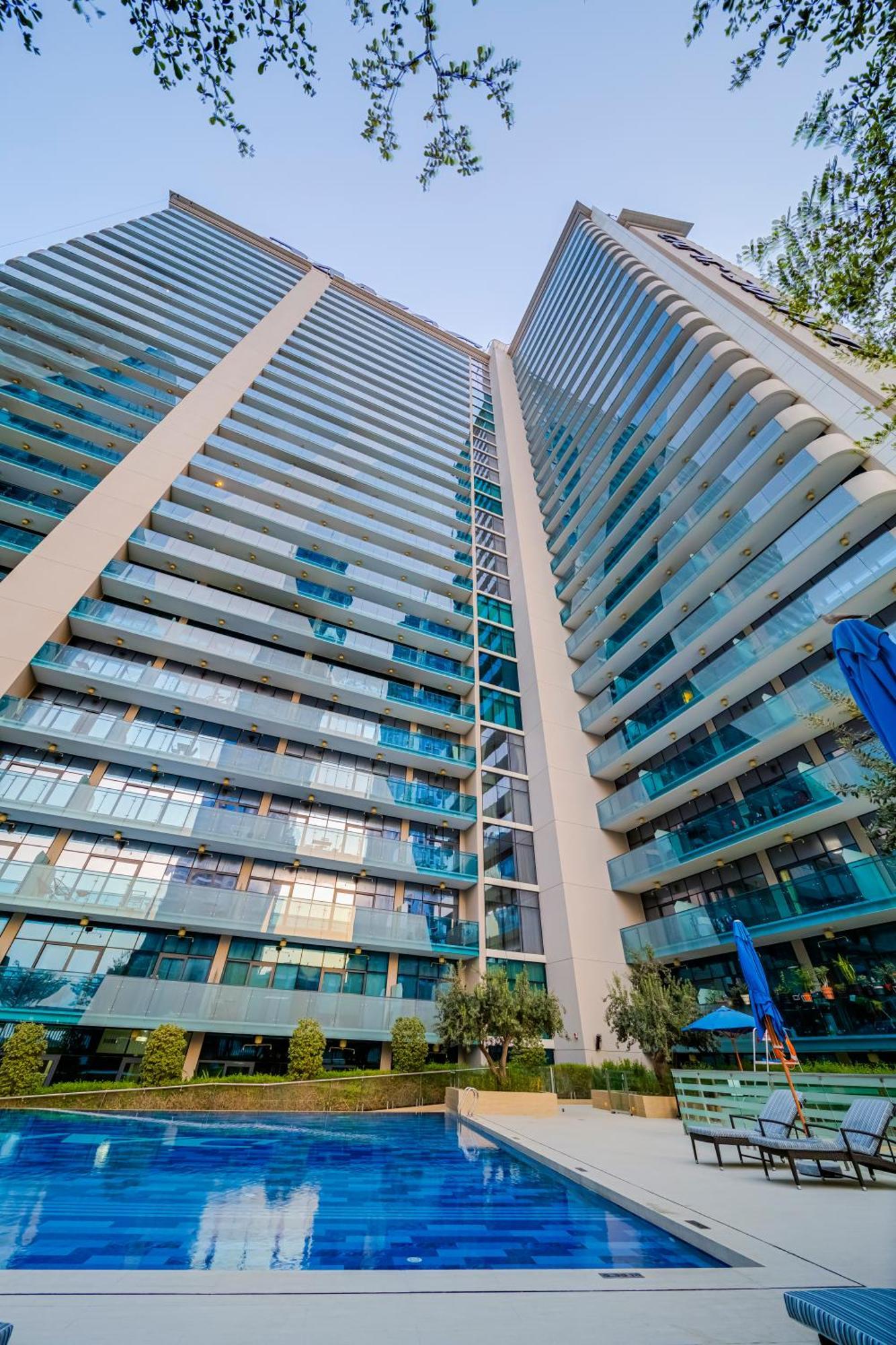 Chic 1br Getaway- 4min Walk To Business Bay Metro & 10min To Burj Khalifa Dubái