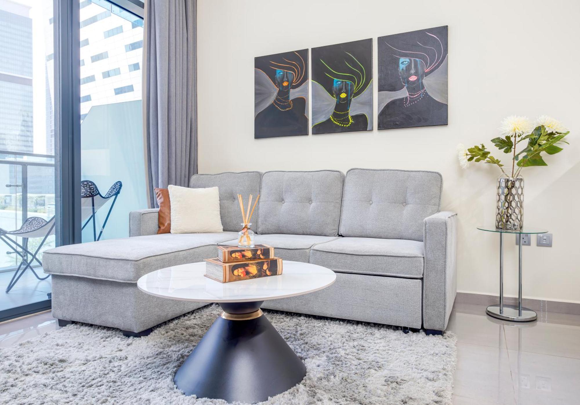 Chic 1br Getaway- 4min Walk To Business Bay Metro & 10min To Burj Khalifa Apartamento Dubái
