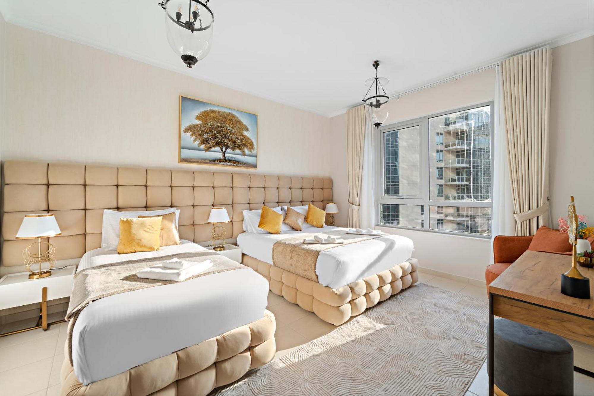 Ace Luxe, 2br, Downtown, Burj Khalifa & Fountain View, 5 Mins Walk To Mall * Dubaï