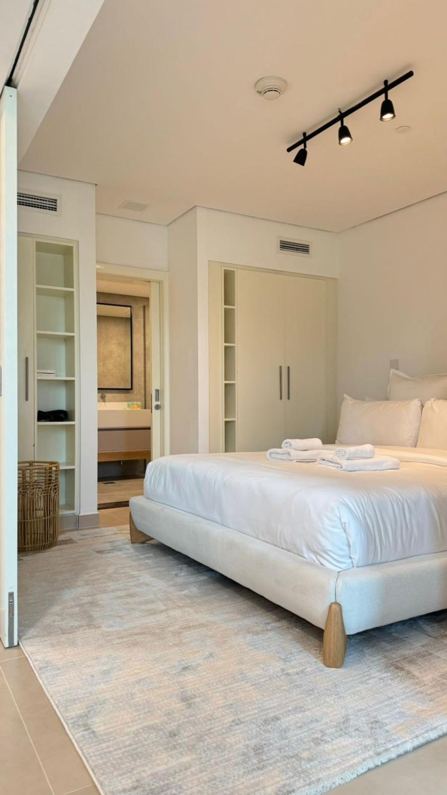 Dayf-lft 2 Bedroom In The Heart Of Downtown Walking Distance To Burj Khalifa Park *