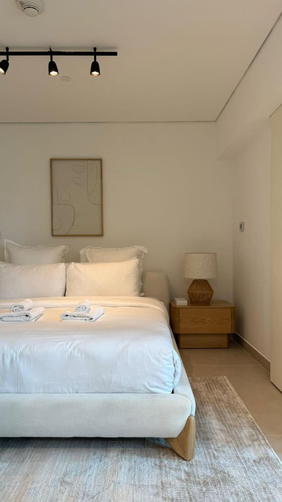 Dayf-lft 2 Bedroom In The Heart Of Downtown Walking Distance To Burj Khalifa Park *