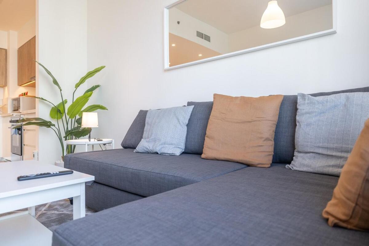 Simple Living 1bedroom In Hills * Dubaï