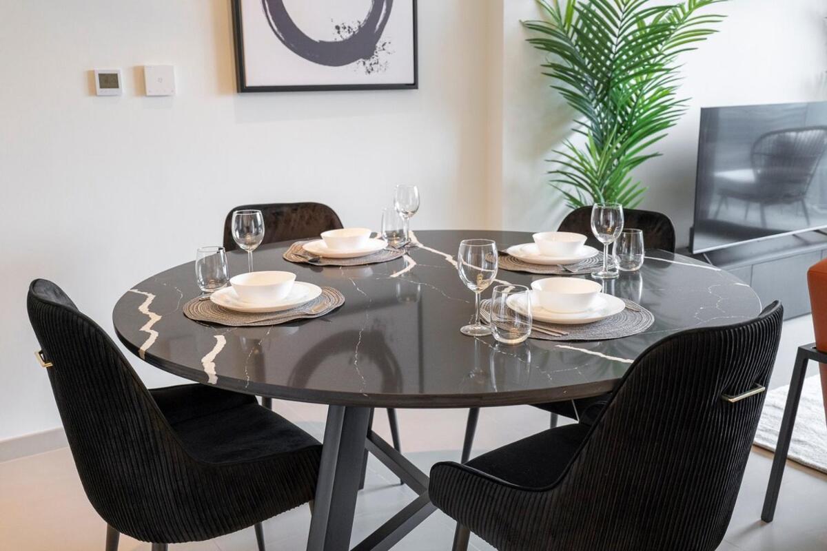 Apartamento Gorgeous 2-bedroom In Downtown Dubai, Near Burj Khalifa! Dubai