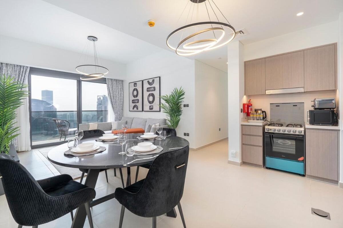 Gorgeous 2-bedroom In Downtown Dubai, Near Burj Khalifa! Apartamento