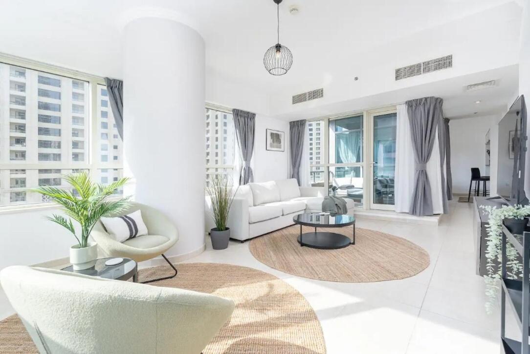 Mesmerizing 2br In Marina - Sleeps 6 Apartment