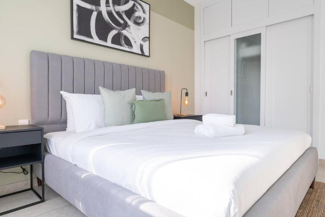 Apartment Mesmerizing 2br In Marina - Sleeps 6 Dubai