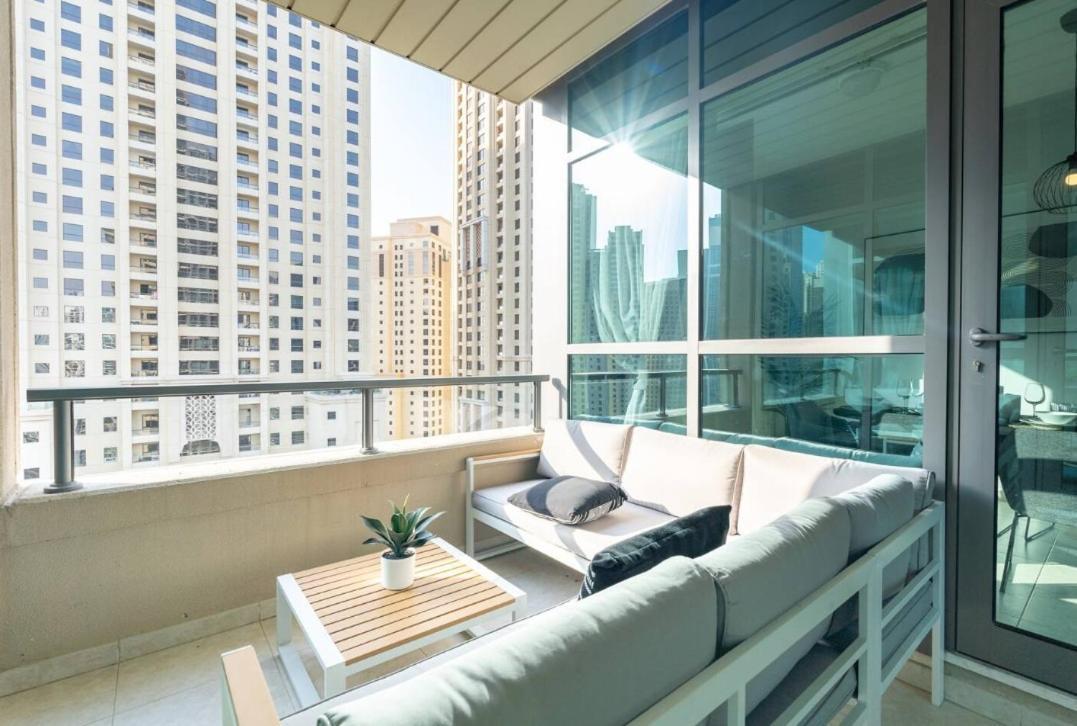 Mesmerizing 2br In Marina - Sleeps 6 Apartment Dubai