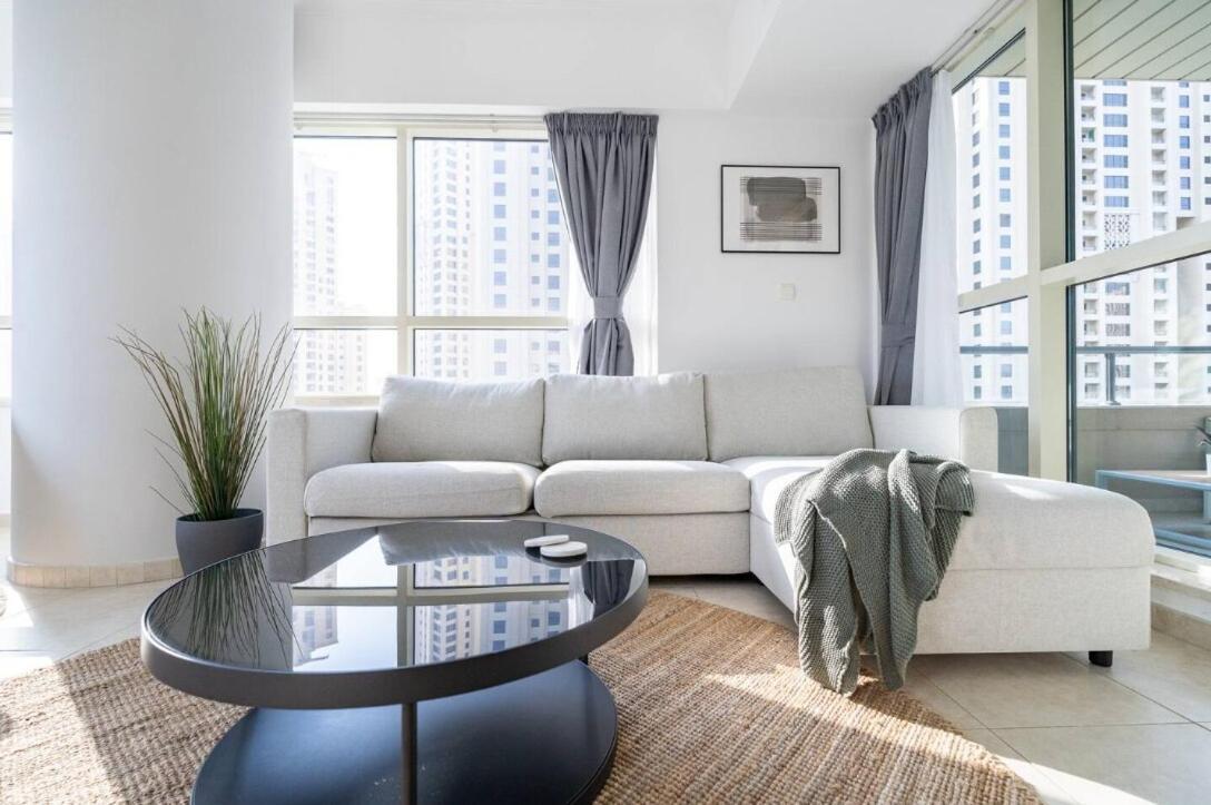 Mesmerizing 2br In Marina - Sleeps 6