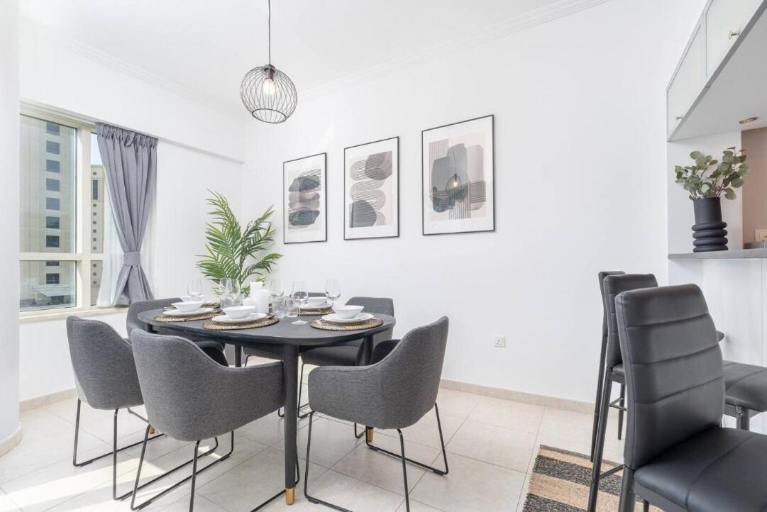 Mesmerizing 2br In Marina - Sleeps 6 * Dubai