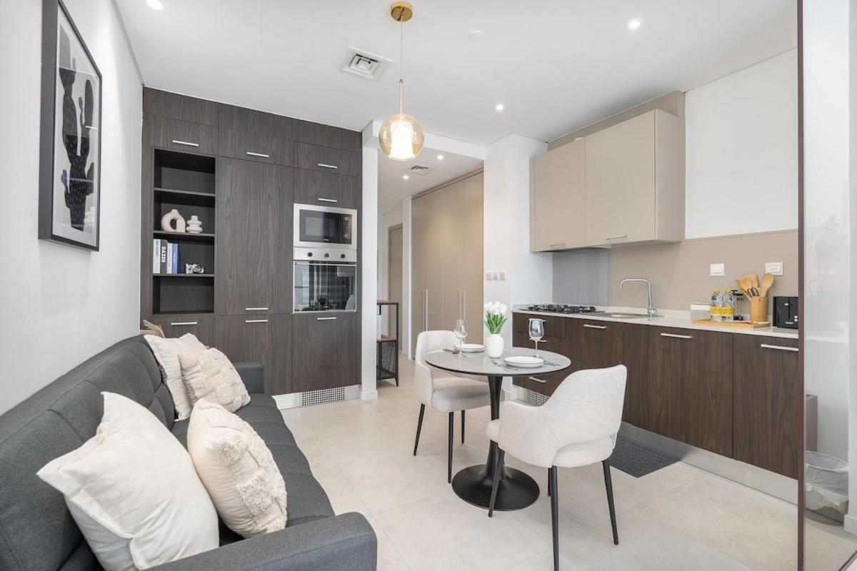 Awesome At Park View Tower In Jvc With Skyline Views Appartement