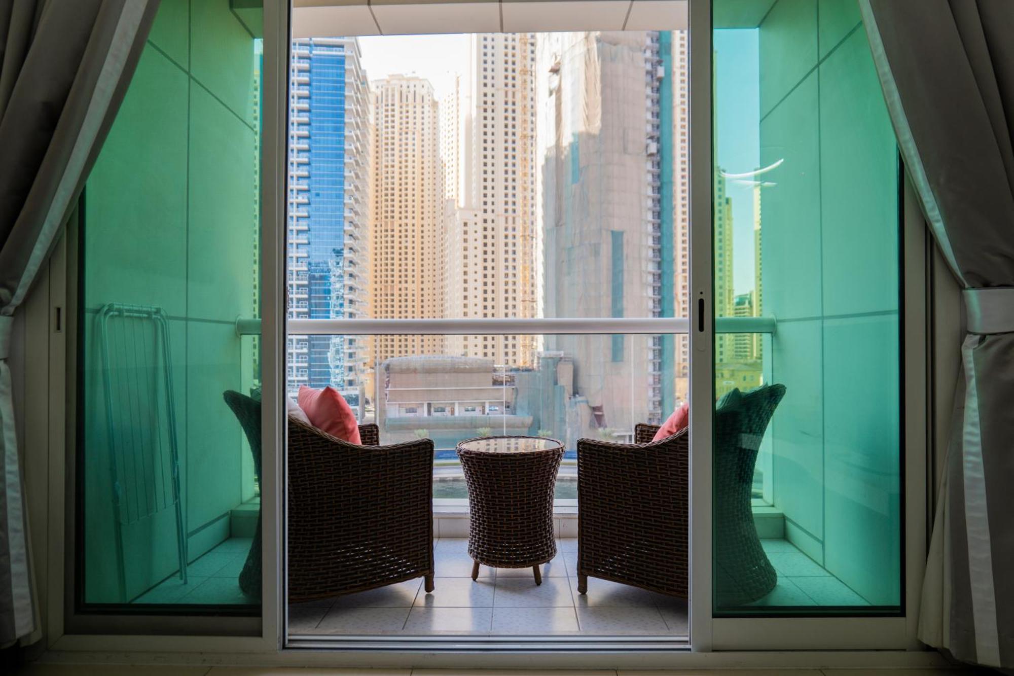 Elegant 1br With Breathtaking View In Marina