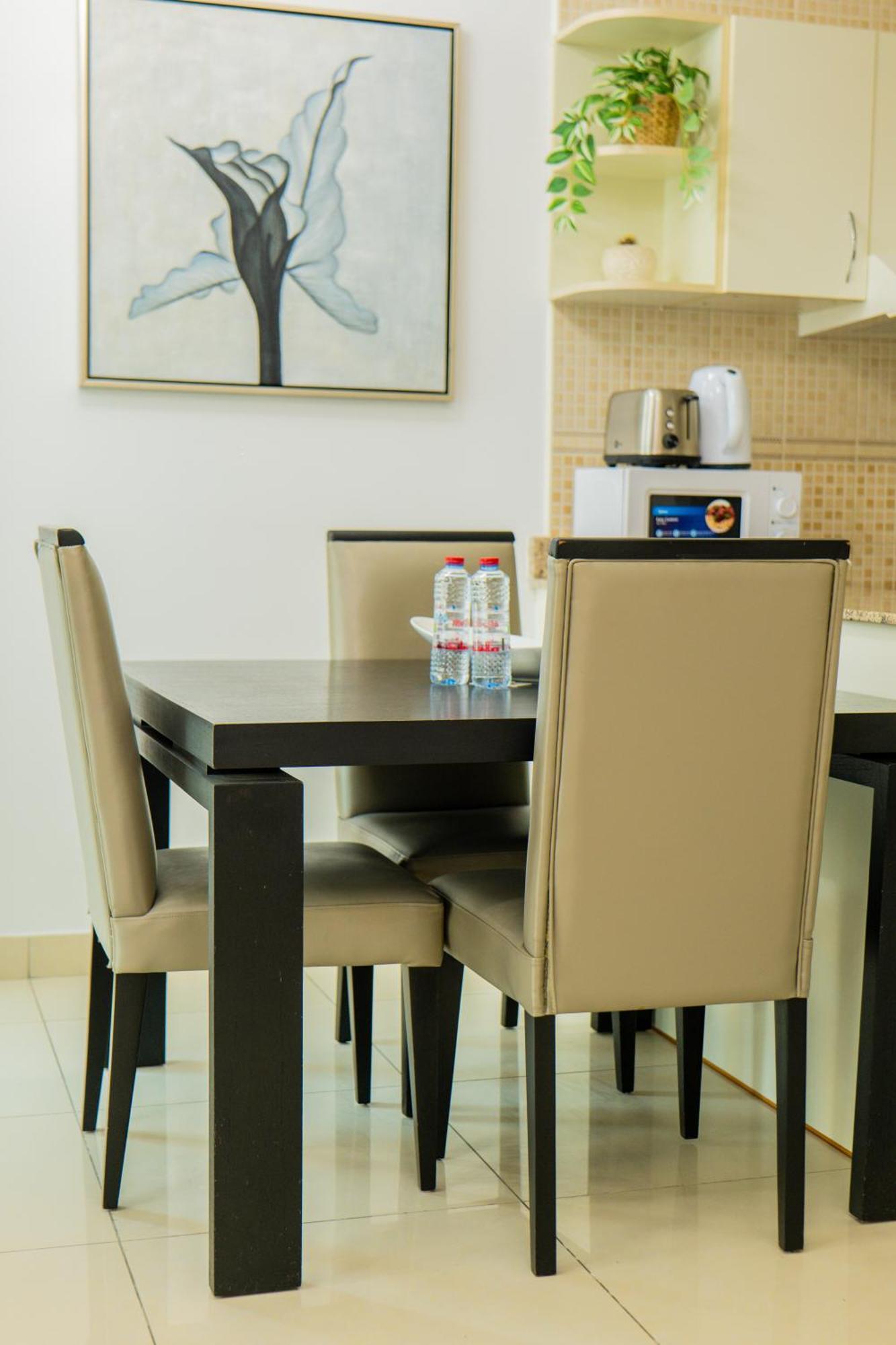 Elegant 1br With Breathtaking View In Marina