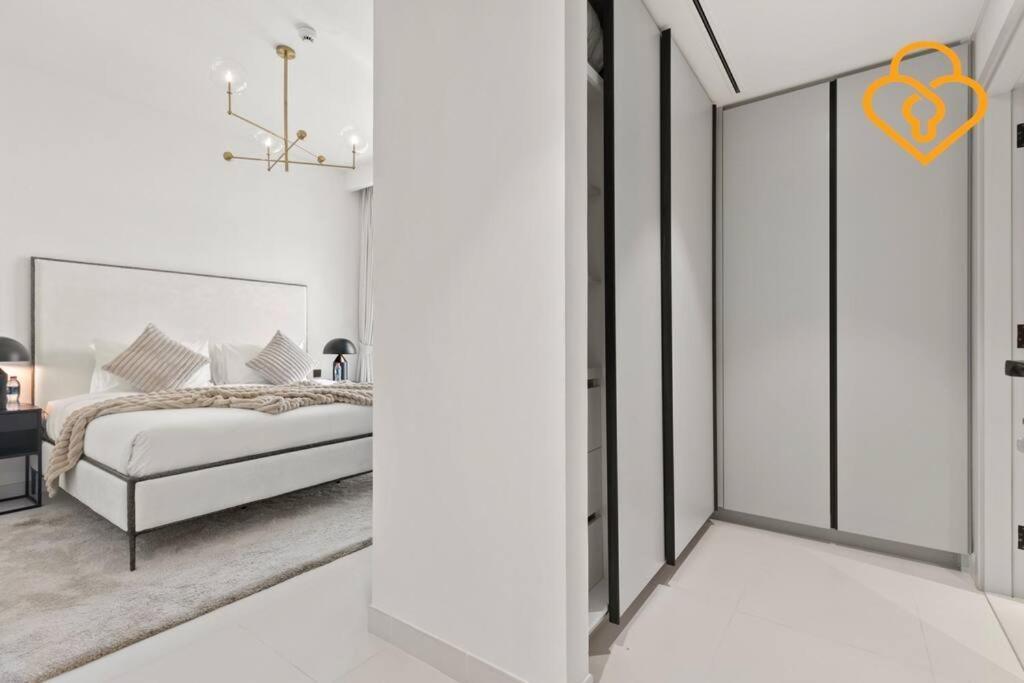 Keysplease Full Seaview 2 Bedroom Private Beach, Emaar Beachfront * Dubaï