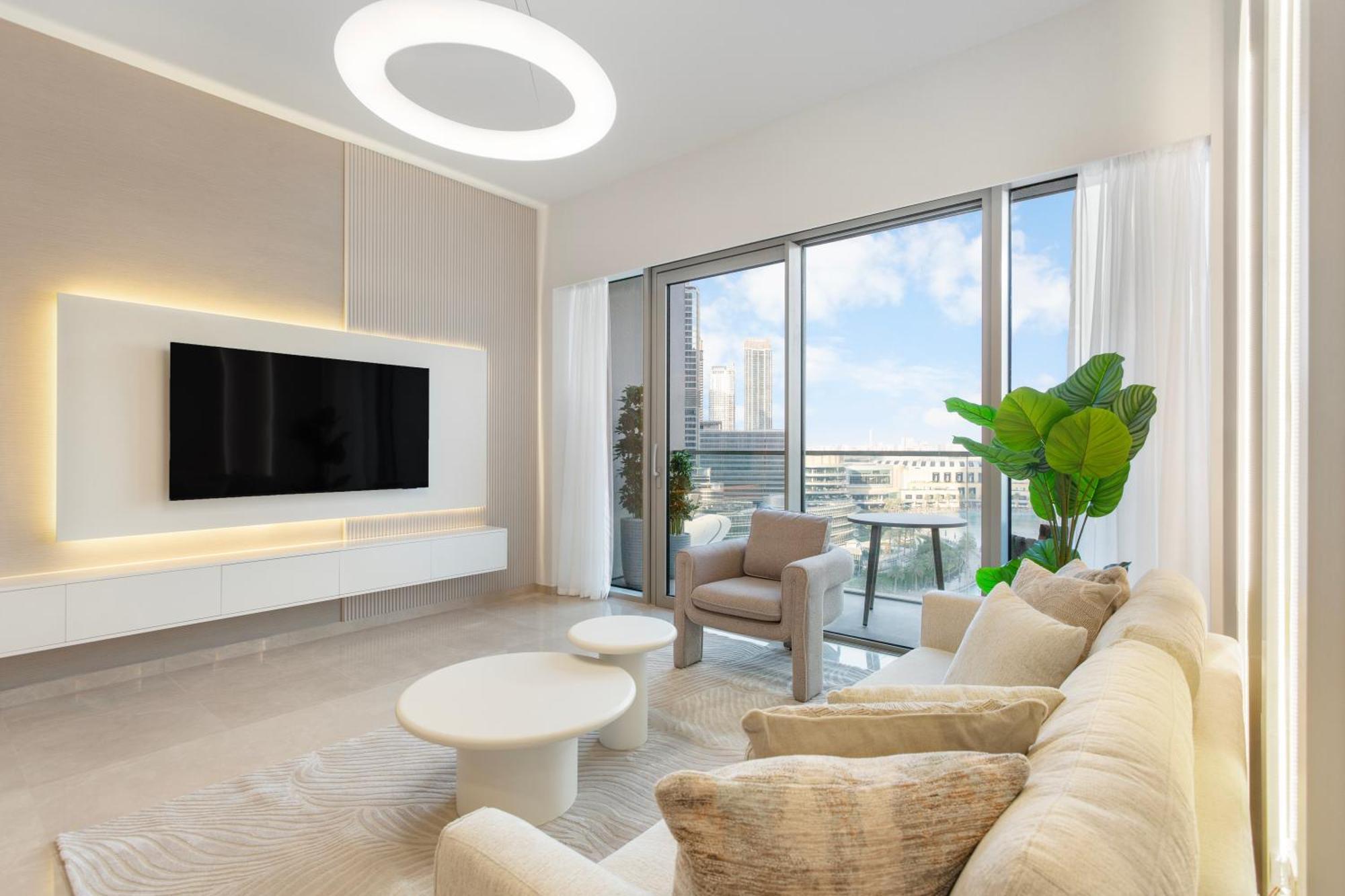 Elegant Retreat With Stunning Burj Khalifa Views Dubaï