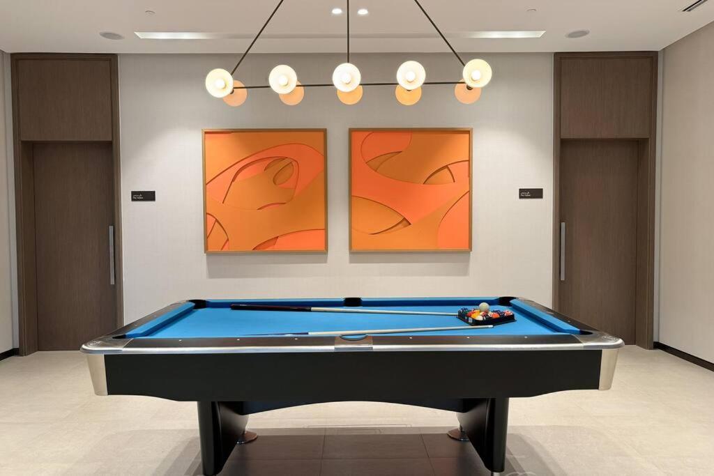 Elegant Retreat With Stunning Burj Khalifa Views * Dubaï