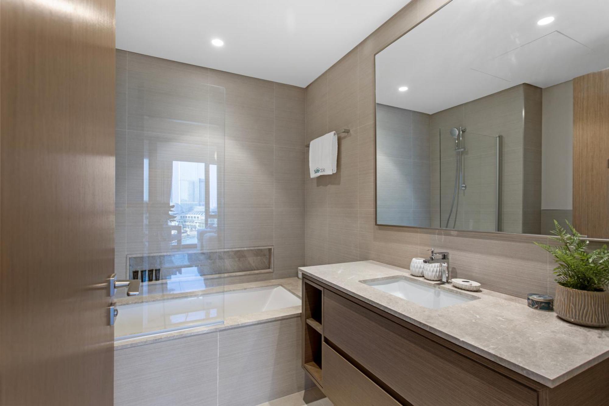 Elegant Retreat With Stunning Burj Khalifa Views Appartement *