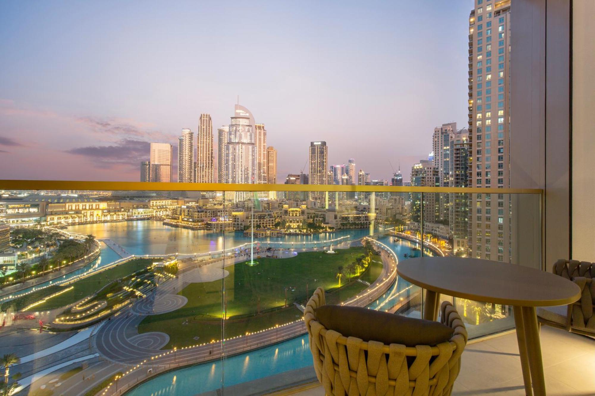 Appartement Elegant Retreat With Stunning Burj Khalifa Views Dubaï