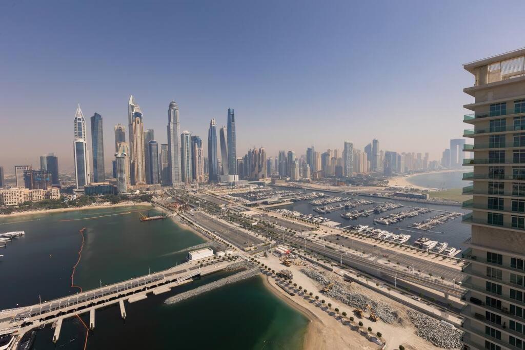 New 3bdr In Sunrise Bay With Own Appartement *
