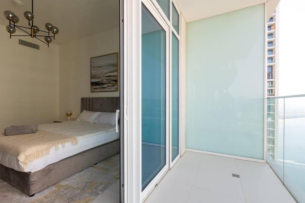 New 3bdr In Sunrise Bay With Own Appartement
