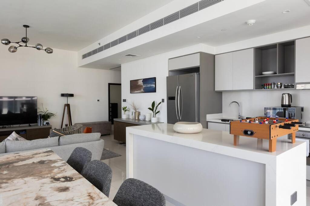 New 3bdr In Sunrise Bay With Own Appartement *