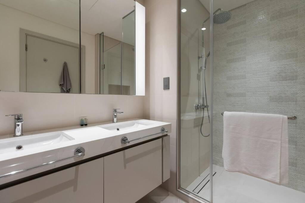 New 3bdr In Sunrise Bay With Own * Dubaï