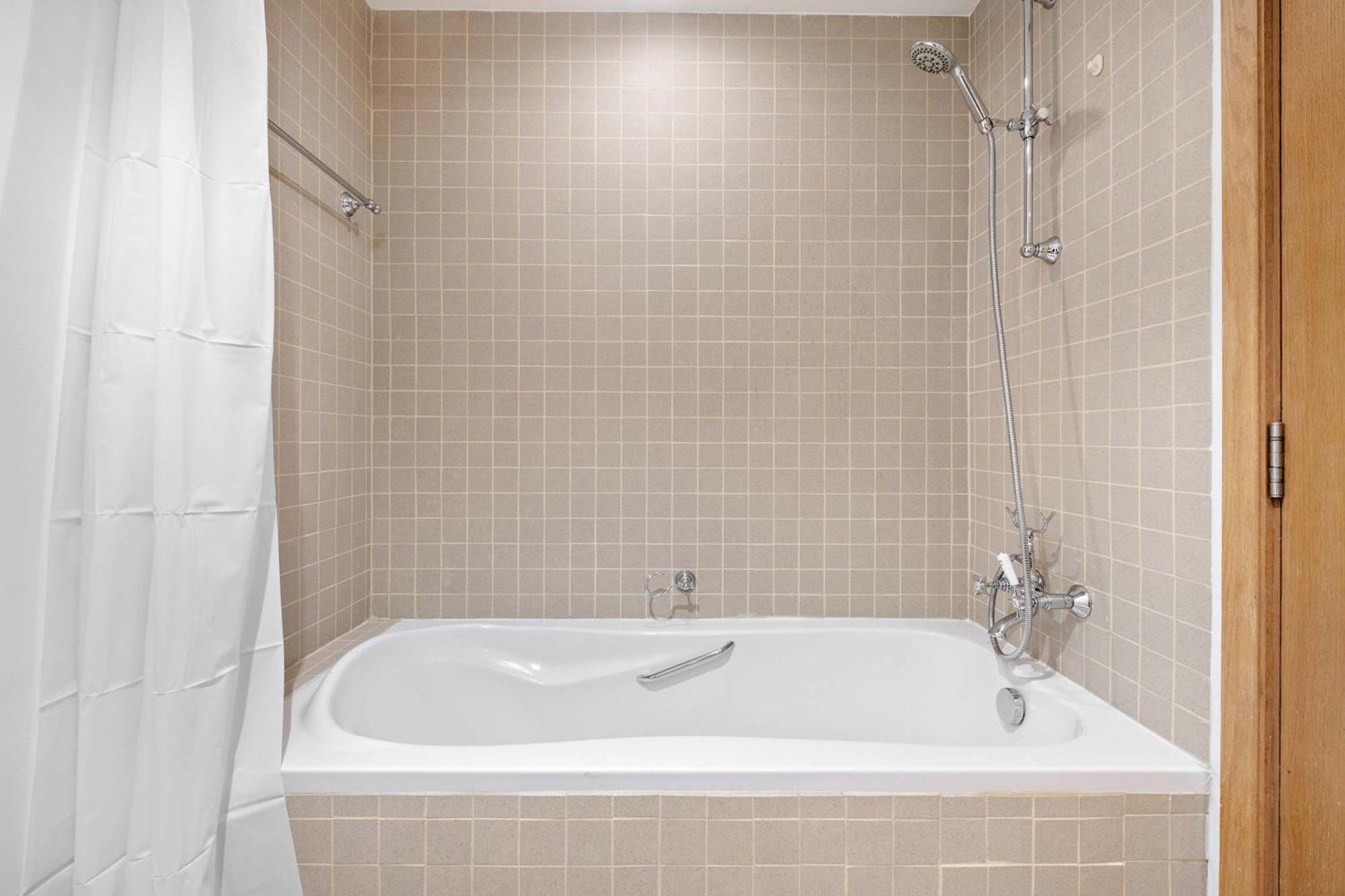 Silkhaus 3bdr Near Burj Khalifa In Residences Tower Appartement *