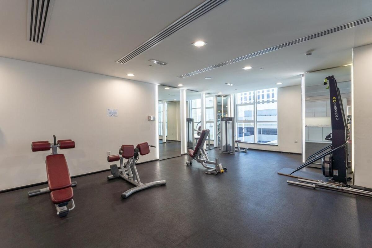 Apartment Stylish 2-bedroom With Modern Living In Marina