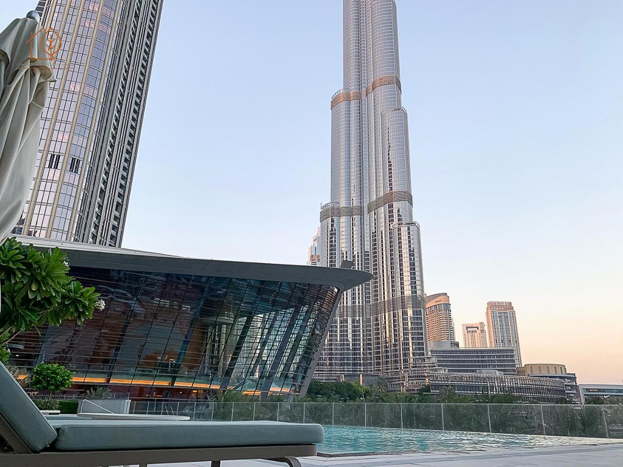 Luxury With Views Near Mall 196gr-1 Lejlighed *