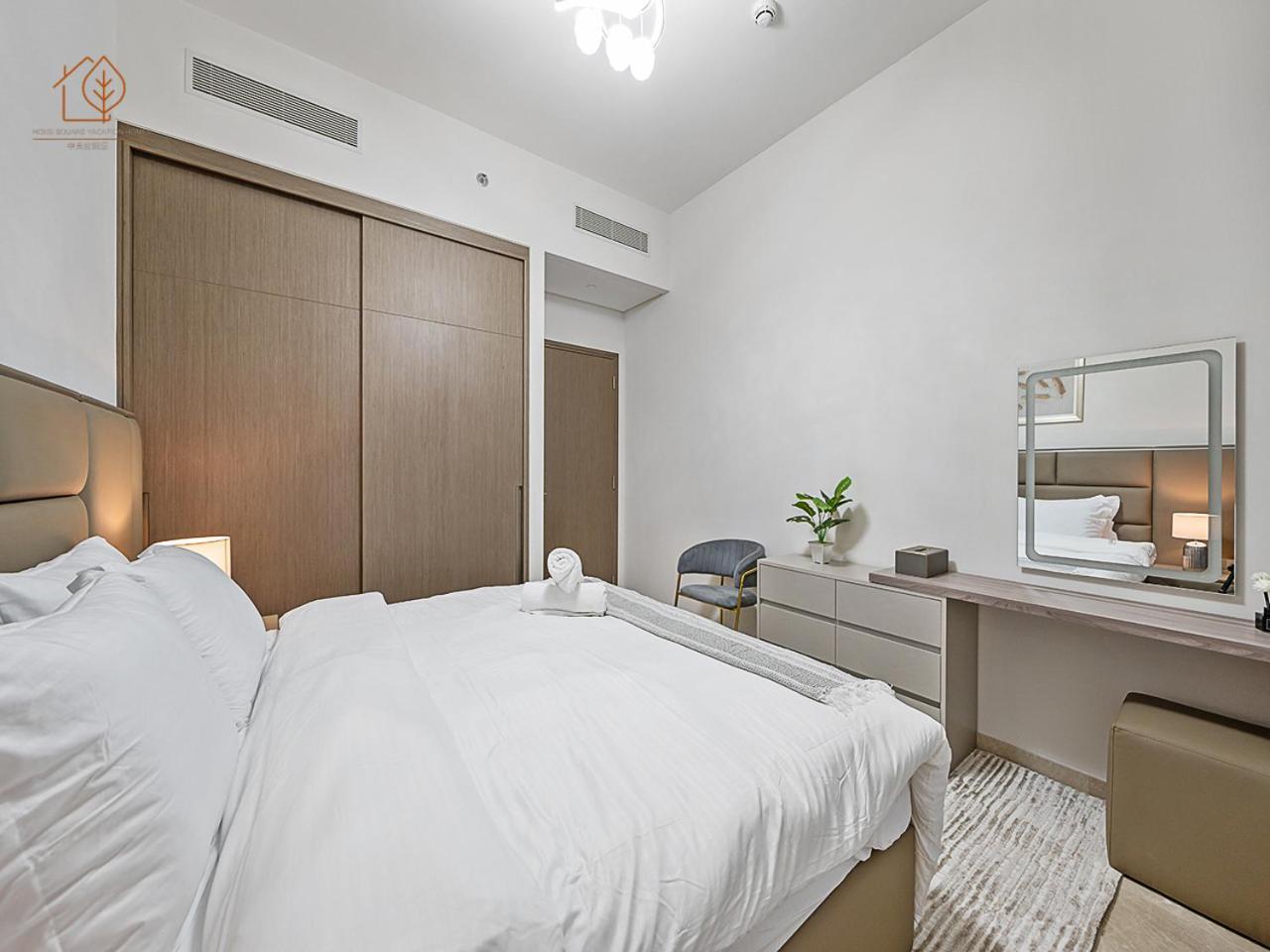 Lejlighed Luxury With Views Near Mall 196gr-1 Dubai