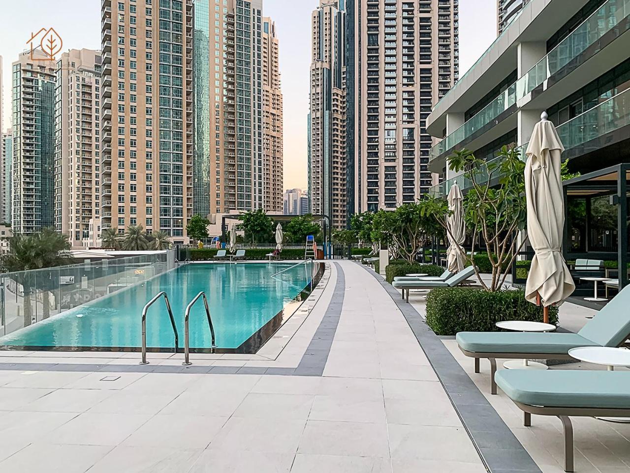 Luxury With Views Near Mall 196gr-1 Dubai