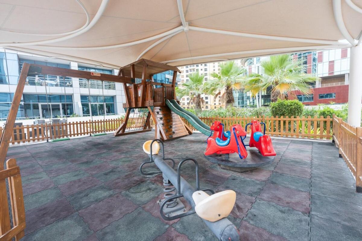 Stylish 1br Urban Living In Marina Lejlighed Dubai
