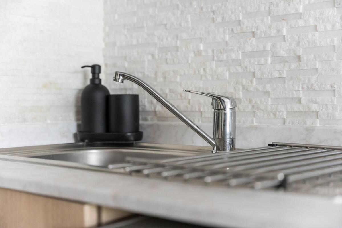 Stylish 1br Urban Living In Marina Dubaï