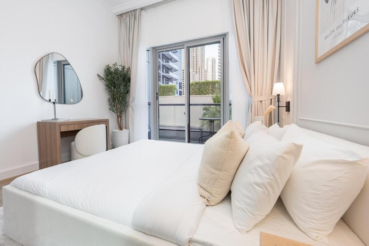 Stylish 1br Urban Living In Marina Lejlighed Dubai