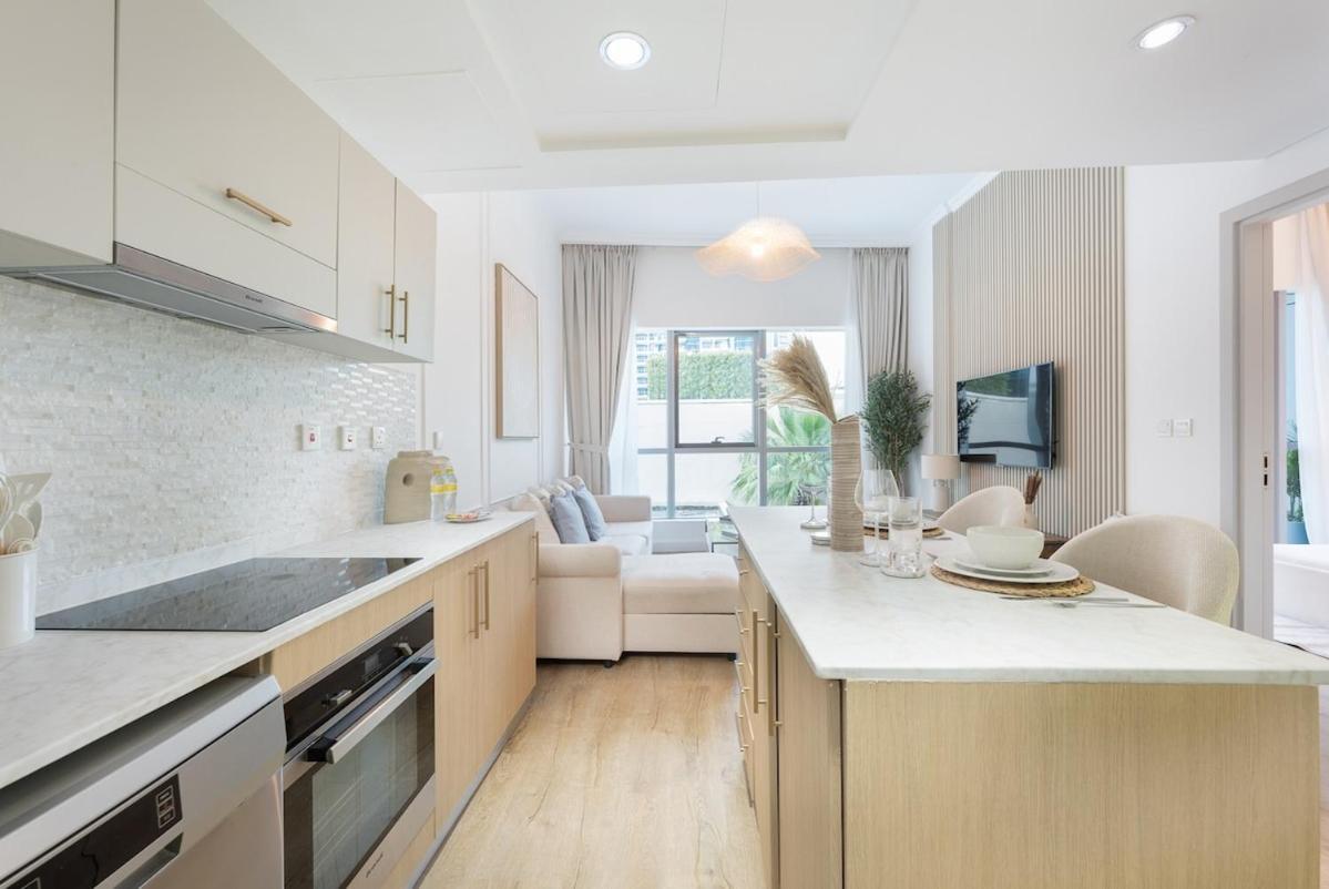 Stylish 1br Urban Living In Marina Dubaï