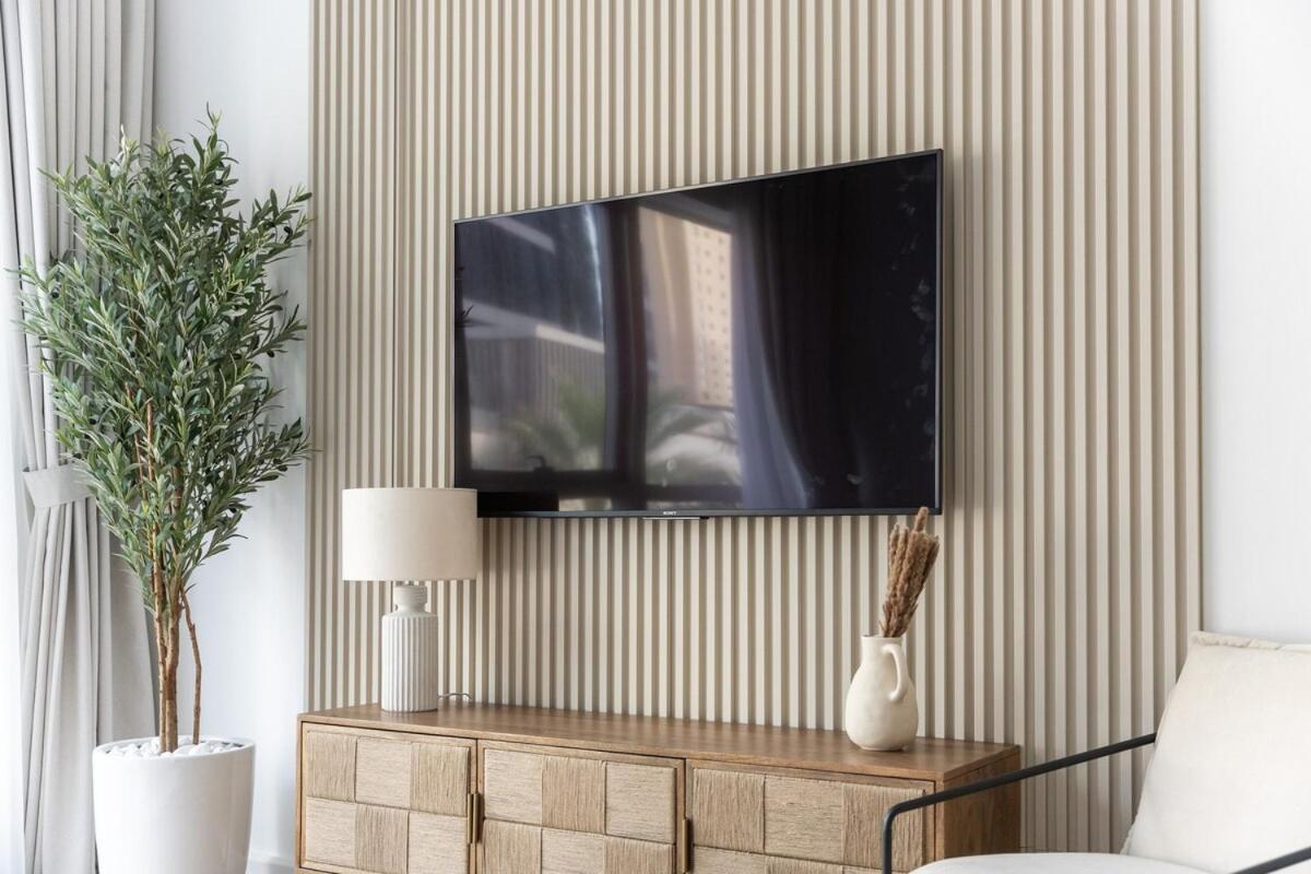 Stylish 1br Urban Living In Marina * Dubaï