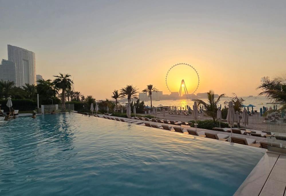 Private 1br Biophilic Retreat With Access & Infinity Pool Appartement Dubaï
