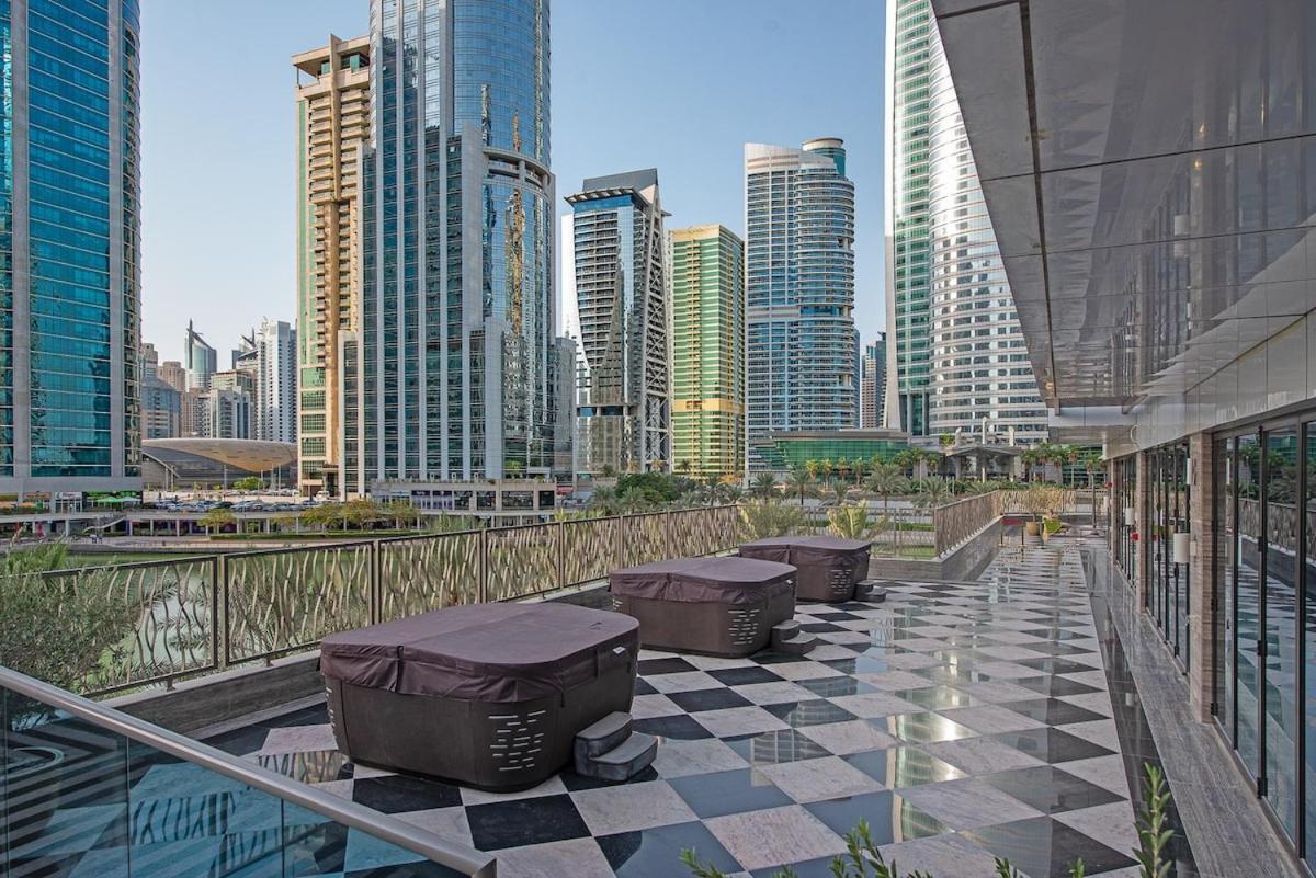 Warm 1-bedroom Family-friendly Aparment In Jlt Сasa de vacaciones