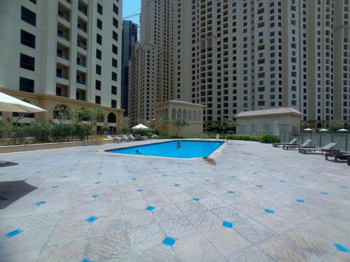 Spacious 4 Bedroom In Jbr Apartamento