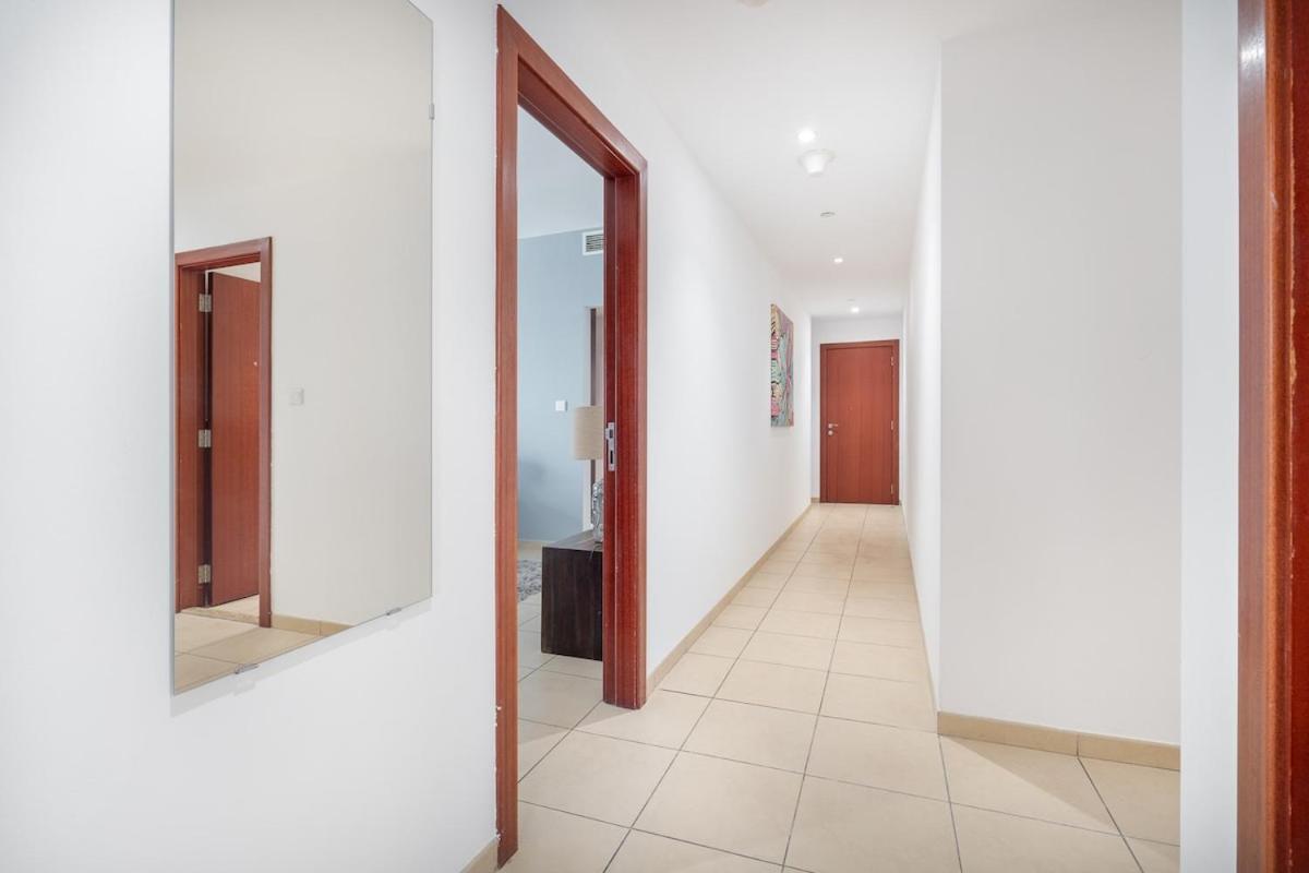 Spacious 4 Bedroom In Jbr * Dubai