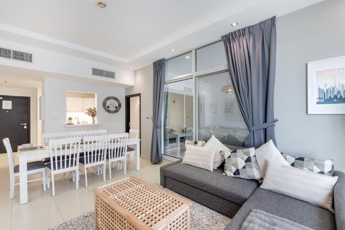 Eye-captivating 3bedroom Near The Beach In Marina *