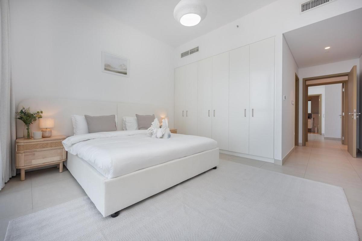 Bright & Beautiful 2-bedroom In Downtown Appartement Dubaï