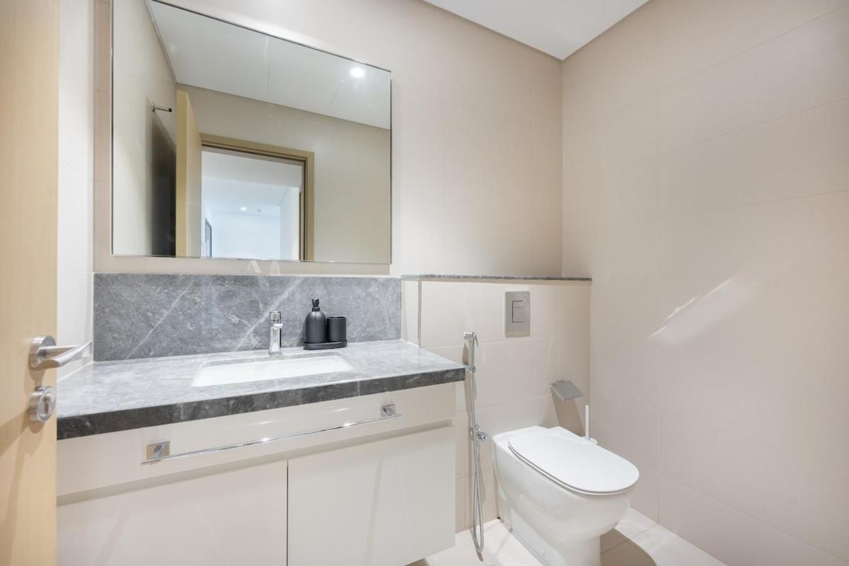 Bright & Beautiful 2-bedroom In Downtown Appartement *