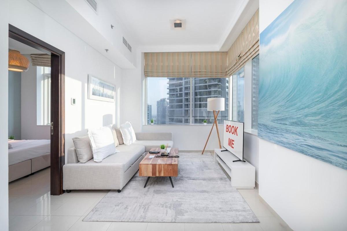 Cozy Spacious 1-bedroom Haven In Marina Dubai